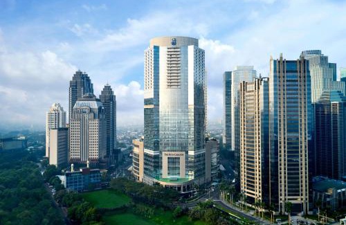 Sudirman Central Business District Hotel | Experience The Ritz-Carlton Jakarta, Pacific Place: 5-Star Elegance