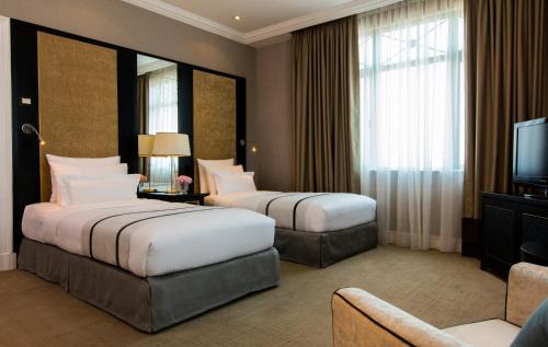 Bukit Bintang Hotel | Elegant Stay at The Ritz-Carlton, Kuala Lumpur - 5 Star Retreat