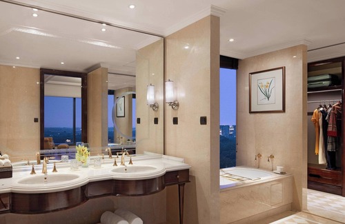 Yerawada Hotel | Indulge at The Ritz-Carlton, Pune - Guest Rated 9.8/10