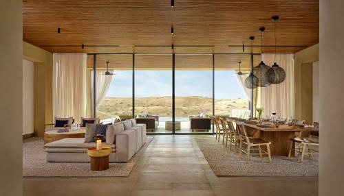 Ras Al Khaimah Resort | Elegant Getaway at The Ritz-Carlton Ras Al Khaimah