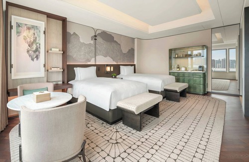 Central Business District Hotel | Experience The Ritz-Carlton, Shenzhen: 5-Star Luxury Awaits