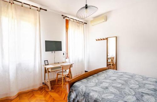 Vigodarzere House | Discover The River Bank House - A Riverside Retreat