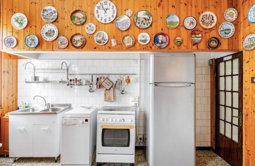 Vigodarzere House | Discover The River Bank House - A Riverside Retreat