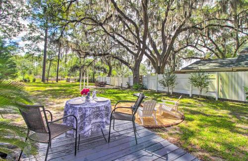 Midway House | Embrace Nature at The River Cottage with Dock Access