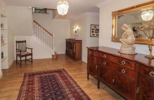 Ramelton House | Experience The River House: Pet-Friendly Retreat with 10/10 Rating