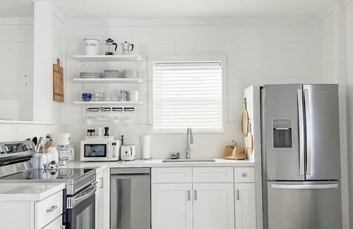 West Little River House | Discover The River House Miami: Ideal for Events & Photoshoots