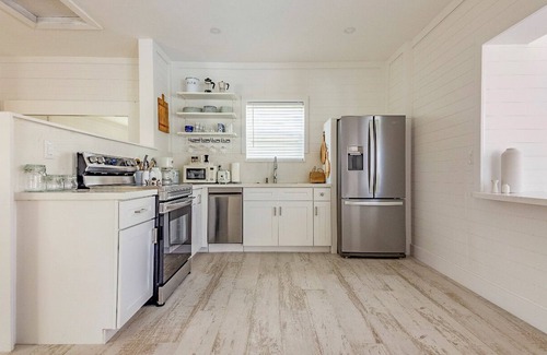 West Little River House | Discover The River House Miami: Ideal for Events & Photoshoots
