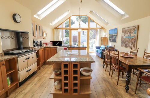 Ramelton Cottage | Pet-Friendly River House in Scenic Ramelton, Donegal