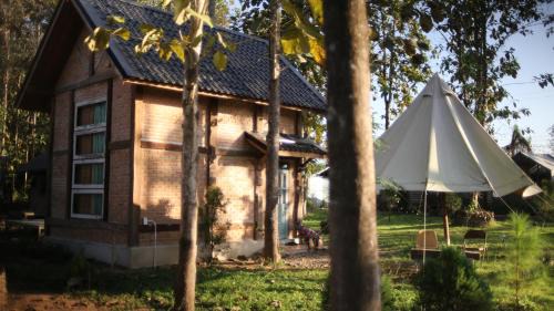 Chiang Klang House | Pet-Friendly Retreat at The River Runs Chiang Klang