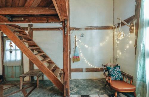 Chiang Klang House | Pet-Friendly Retreat at The River Runs Chiang Klang