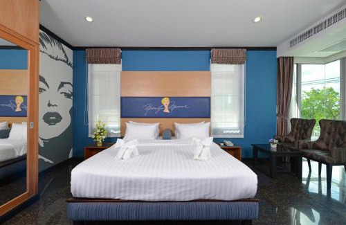 Downtown Krabi House | Inviting Stay at The River Scene with Breakfast Included