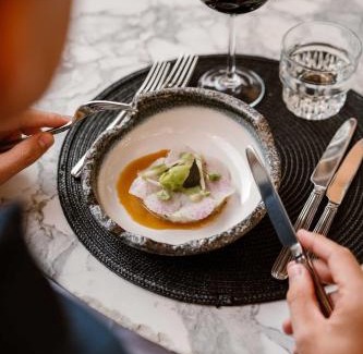 Deventer Hotel | Discover The Lemon Suites: Family-Friendly Elegance Awaits