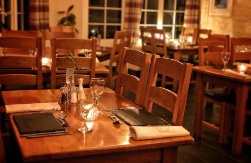 Boscastle Bed & Breakfast | Elegant Riverside Retreat: 4-Star Comfort with Dining