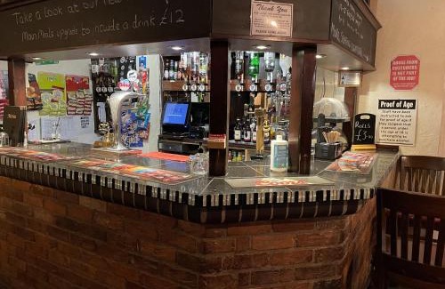 Sutton Bridge Hotel | Cozy Riverside Hotel with Delicious Breakfast Included