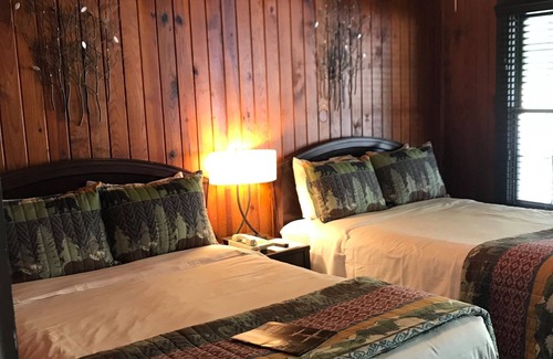 Chimney Rock Cabin | Inviting Riverside Lodge at Chimney Rock with Breakfast & Kitchen
