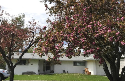 Quesnel House | Explore The Riverwalk House with a Convenient Kitchen Suite