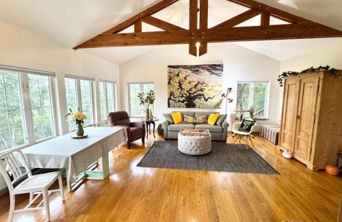 Cypress Banks Bed & Breakfast | Discover The River Road Retreat at Lake Austin - Pet-Friendly Getaway