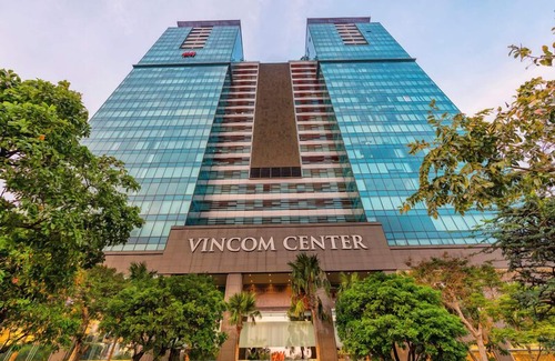 Dong Khoi Apartment | Relax at The Rixx Vincom Center with Pool & Family Amenities