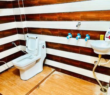 Khattalwada Hotel | The Rk Grand Hotel