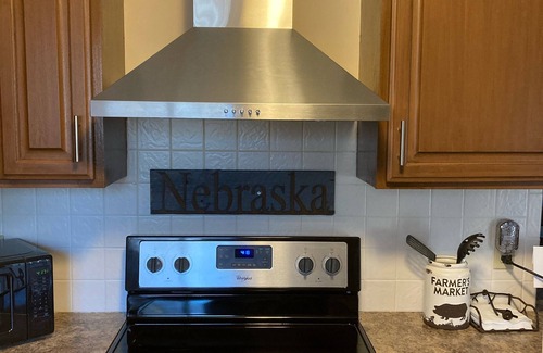 Chalco House | Unforgettable Stay at The Road To Omaha Home with Spa & More