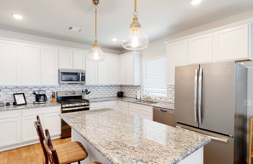 Hutto House | The Roaming Rest Stop | Family-friendly house in Hutto with a yard