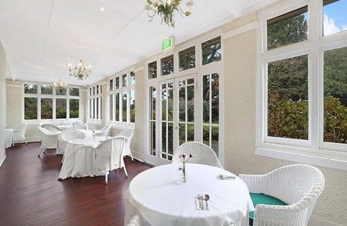 Robertson House | Family-Friendly Retreat at The Robertson Hotel