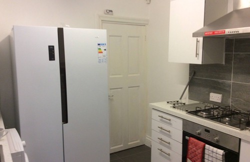 Chatham House | Inviting Rochester House: Family-Friendly with Kitchen & Breakfast