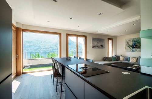 Laglio Villa | Explore The Rock - A Cozy Retreat in Como