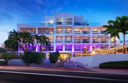 Rockley Resort | Relax at The Rockley by Ocean Hotels - Breakfast Included