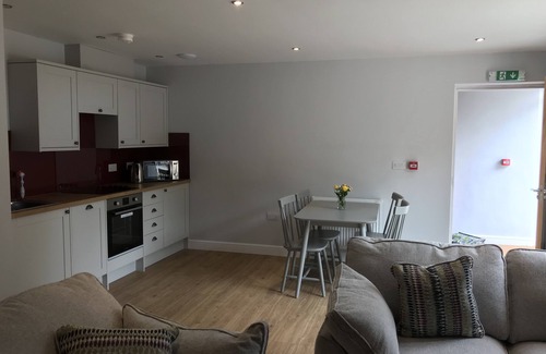 Cottingham Apartment | Delightful Two-Bedroom Apartment at The Rolling Mill
