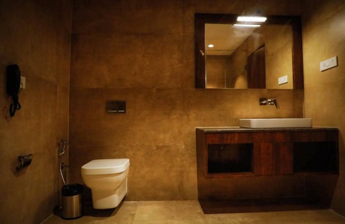 Durg Hotel | Budget-Friendly Escape at The Roman Park with Family Amenities