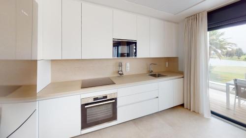 Molinell Apartment | Relax at The Rooftop Los Lagos by Oliva Nova Hotel