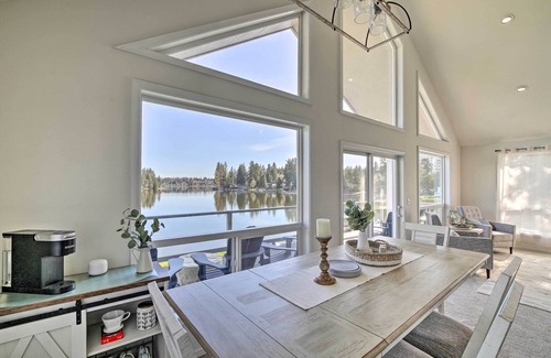 McKenna House | Enchanting Rookery Home with Private Dock & Ocean Views