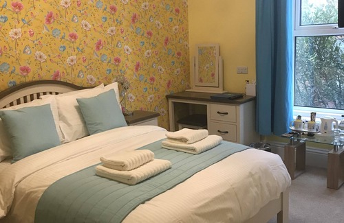 Swanage Bed & Breakfast | Exceptional Stay at The Rookery - Rated 9.8/10 with Kitchen