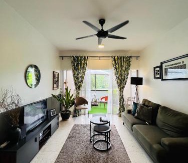 Bukit Tinggi Apartment | Discover The Roomah: 4-Star Stay with a 9/10 Rating