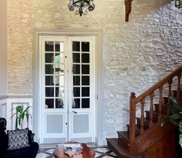 Arcomps House | Relaxing Stay at Les Chambres De Vilmorais - 10/10 Rating