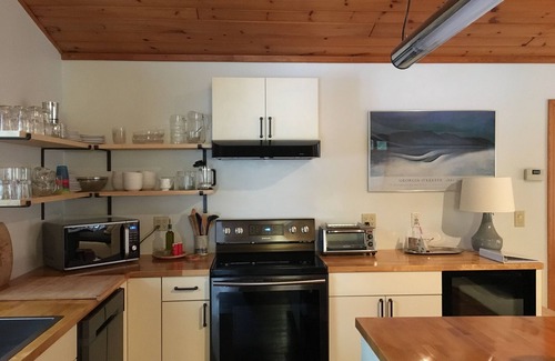 Chestertown House | Lakefront Retreat: The Roost in the Adirondack Mountains