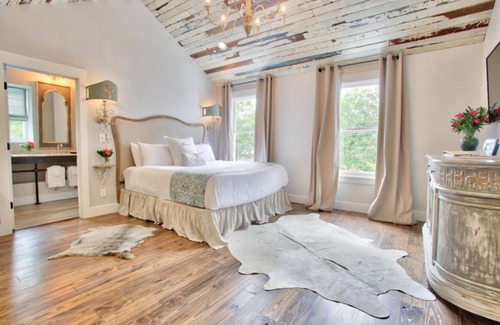 Biloxi House | Guest-Favorite The Roost Ocean Springs with Breakfast & Dining