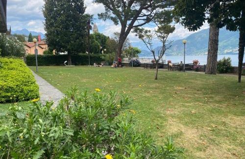 Vignola Apartment | Enjoy Lakefront Comfort at The Rose Apartment - 4 Star Stay