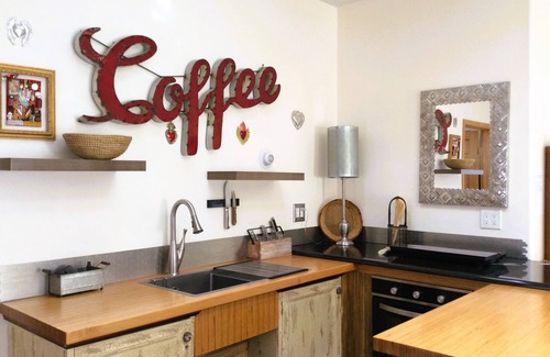 Santa Fe House | Discover The Rose Casita of Santa Fe: Guest Rated 10/10