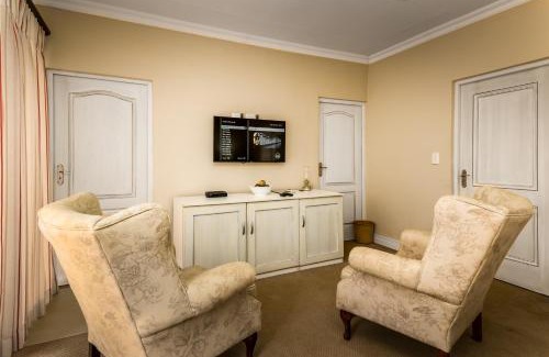 Dullstroom Bed & Breakfast | Relax at The Rose Cottage B&B: Family-Friendly Retreat