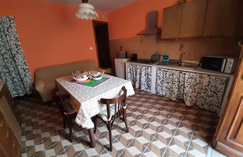 Fresonara House | Discover The ROSEMARY: Family-Friendly with Kitchen & Breakfast