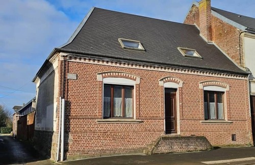 Mailly-Maillet House | The Roses of Remembrance, Les Roses du Souvenir