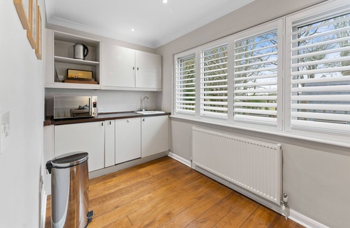Ruan High Lanes House | Relax at The Rosevine: 4-Star Ocean View Retreat