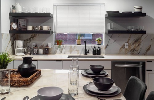 Greenfield House | Pet-Friendly Retreat at The Rosie Roots - 10/10 Guest Rated