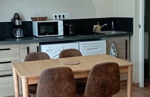 Colleville-sur-Mer Apartment | The Rosies' cocoon: Virginia Hall