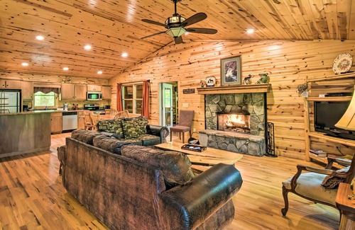 Helen Cabin | Experience 'The Round About' at Sautee Mountain Retreat