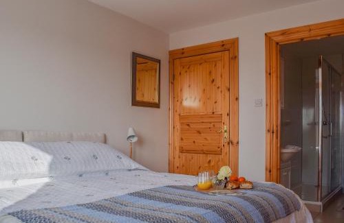 Leuchars House | Experience The Roundel: Family and Pet-Friendly Retreat