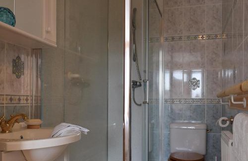 Leuchars House | Experience The Roundel: Family and Pet-Friendly Retreat
