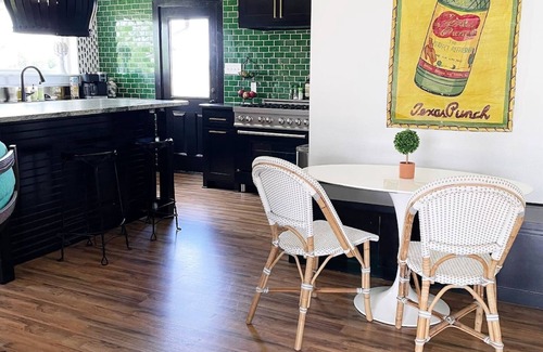 Grandview House | Discover The Rove at L5: Exceptional Stay with Pool & Spa